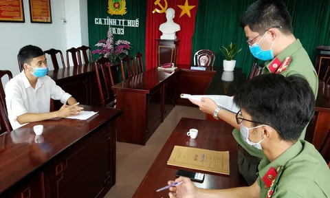 Xử phạt nam thanh niên ở Huế lồng ghép chữ Trung Quốc vào ảnh kỷ yếu